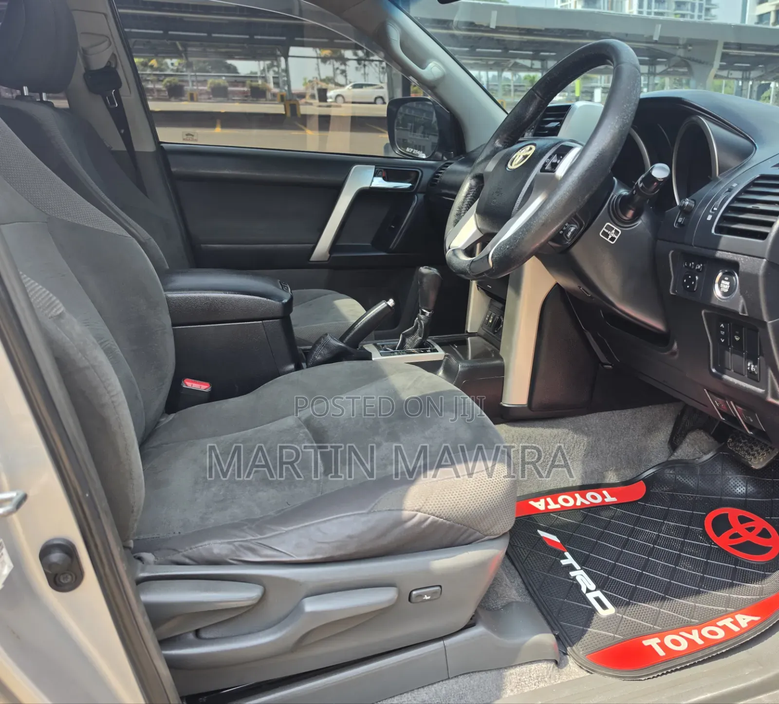 Toyota Land Cruiser Prado 2011 Silver