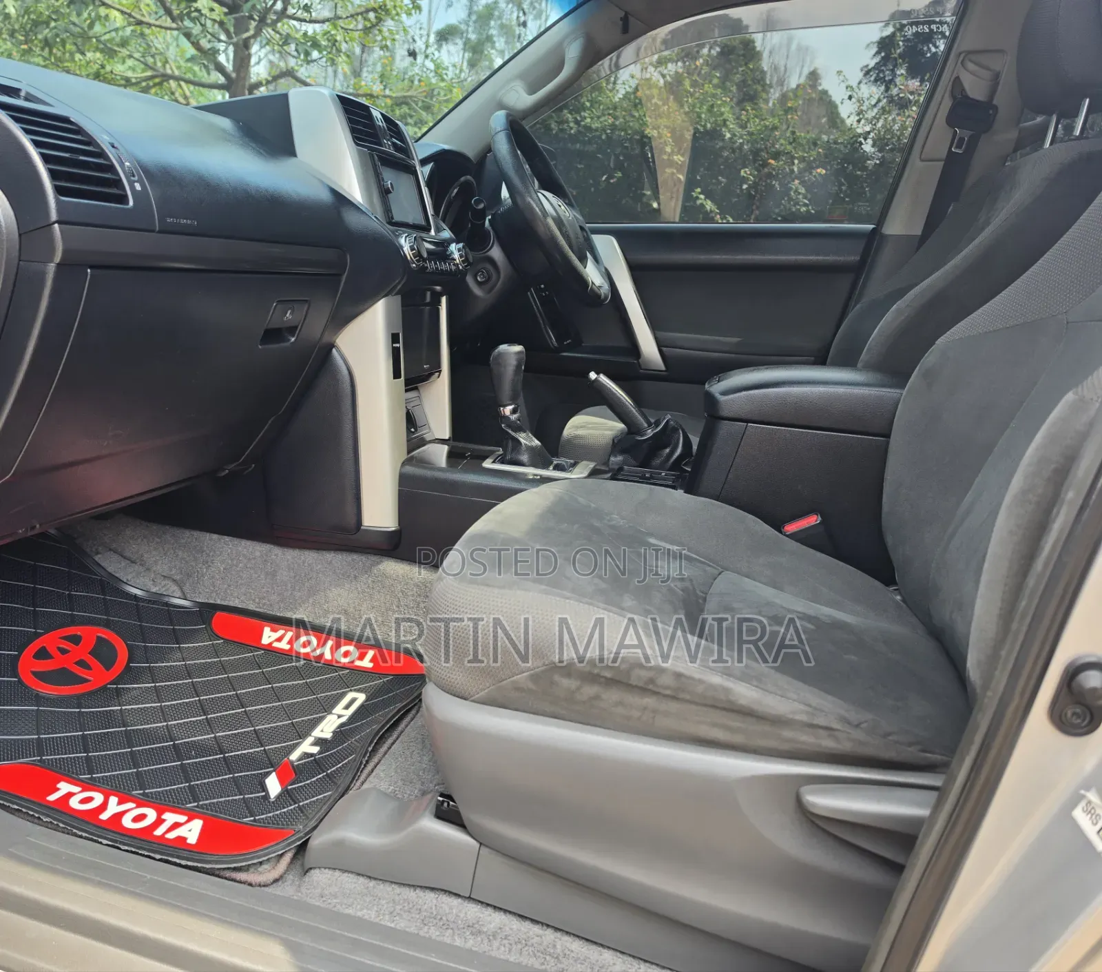 Toyota Land Cruiser Prado 2011 Silver