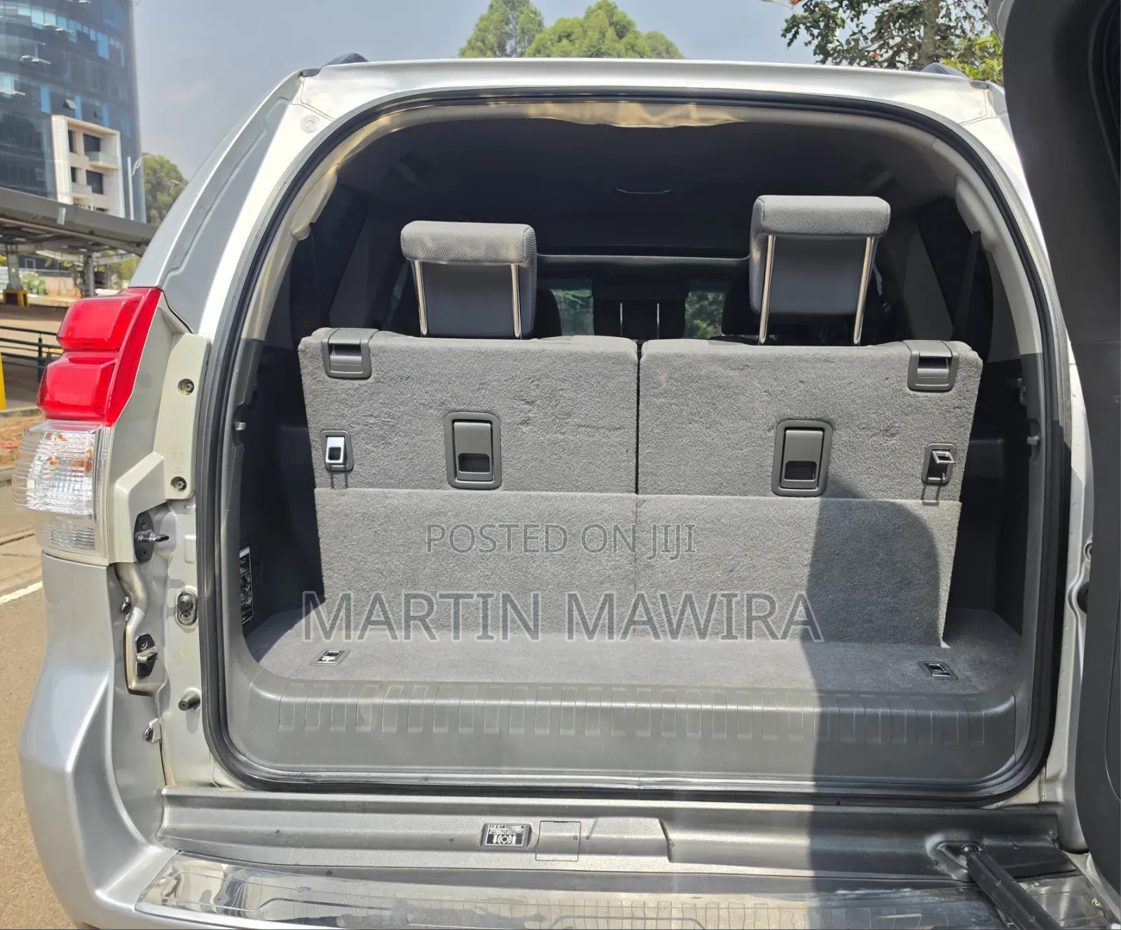 Toyota Land Cruiser Prado 2011 Silver