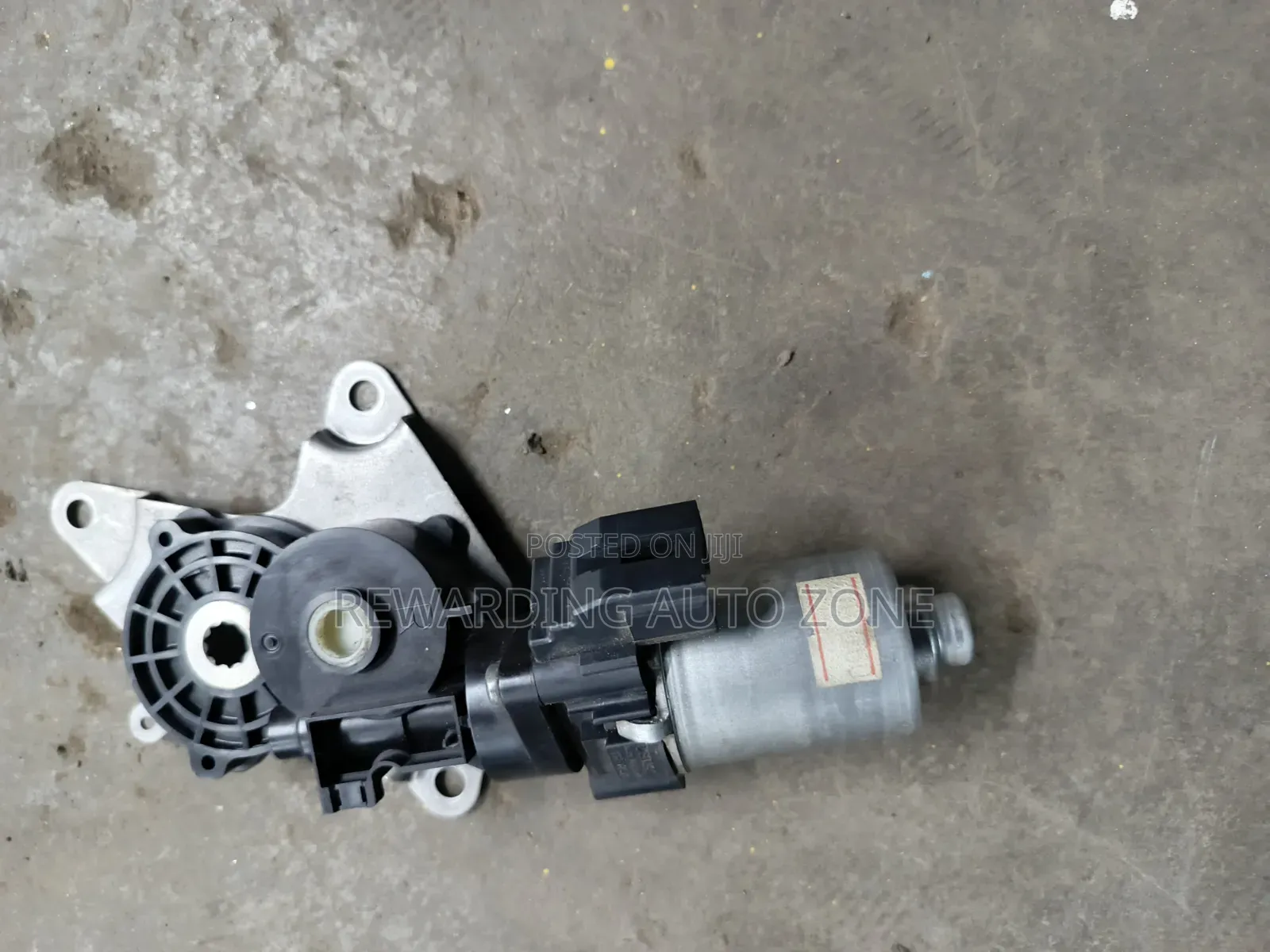 Prado Seat Motor.
