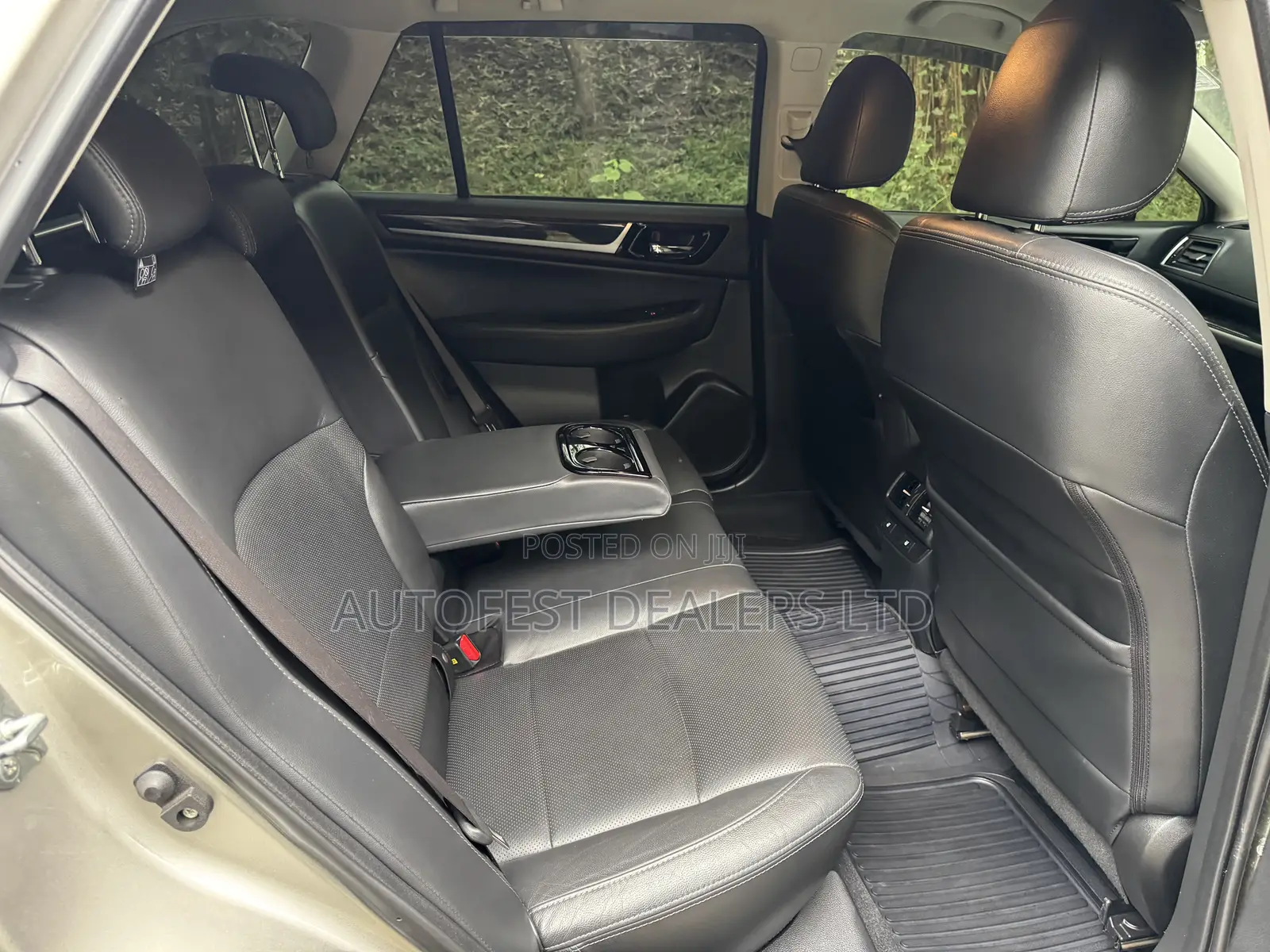 Subaru Outback 2.5i 4dr Wagon AWD (2.5L 4cyl CVT) 2015 Silver