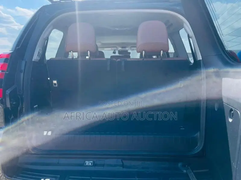 Toyota Land Cruiser Prado 2021 Black