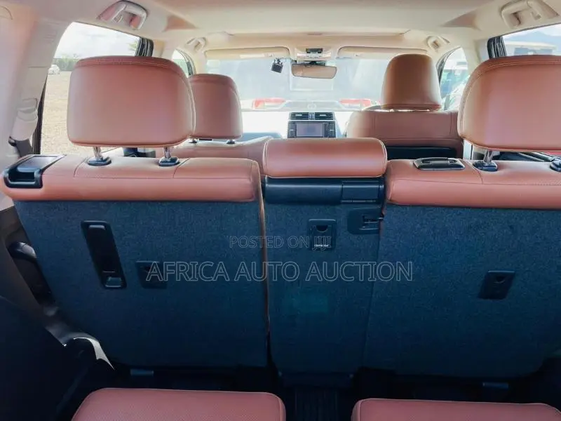 Toyota Land Cruiser Prado 2021 Black
