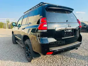 Toyota Land Cruiser Prado 2021 Black