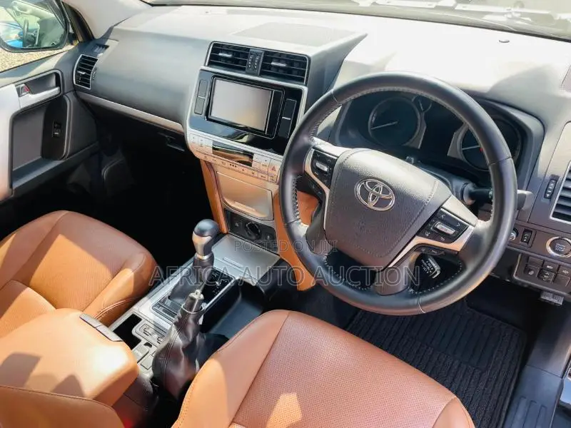 Toyota Land Cruiser Prado 2021 Black