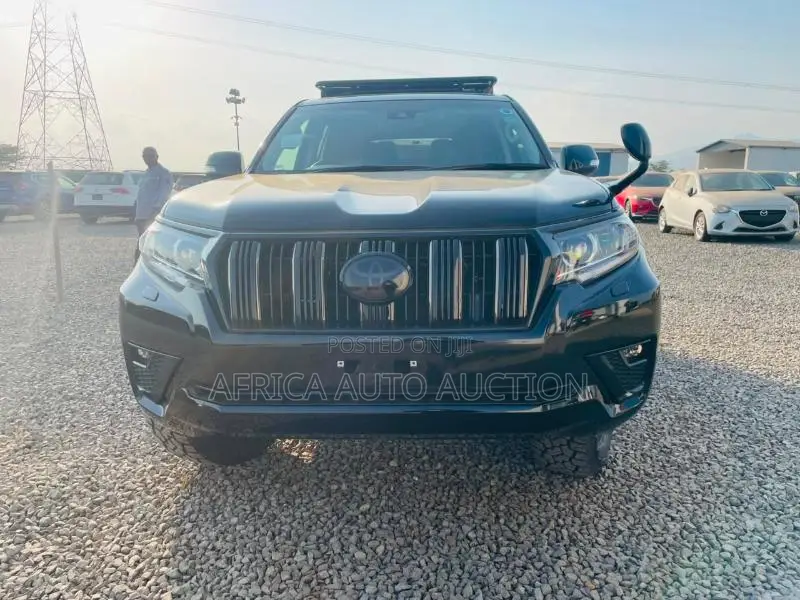 Toyota Land Cruiser Prado 2021 Black