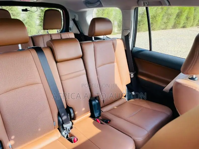 Toyota Land Cruiser Prado 2021 Black