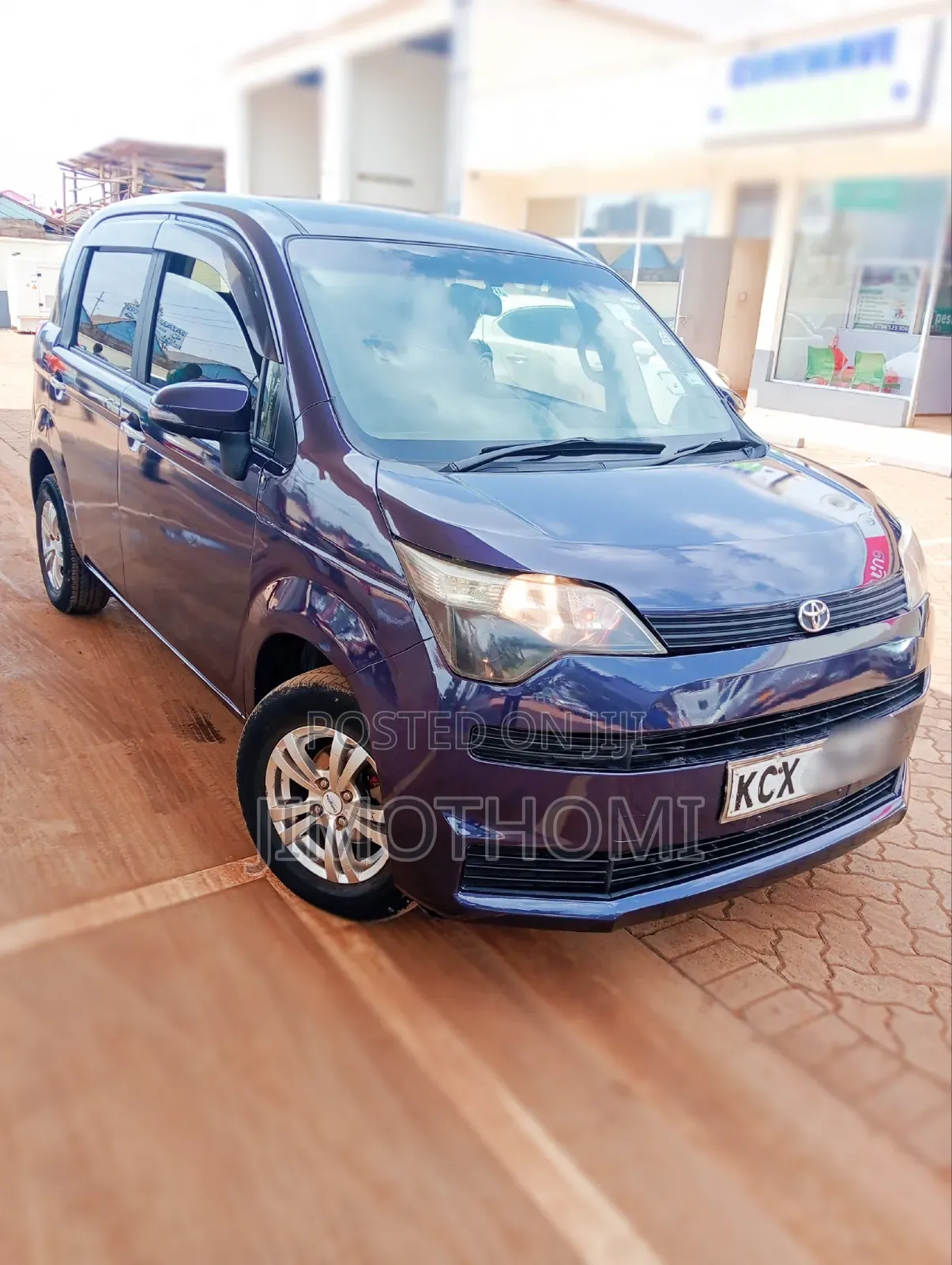 Toyota Spade 2012 Purple
