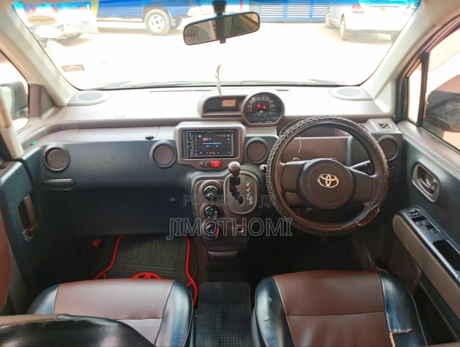 Toyota Spade 2012 Purple
