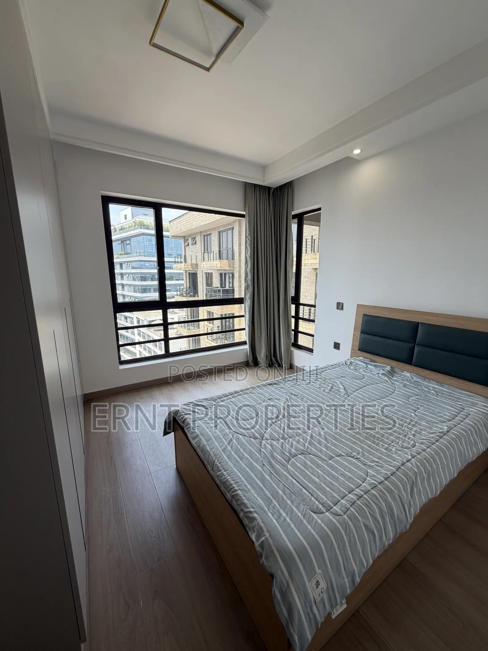 3bdrm Apartment in Riverside Drive for sale