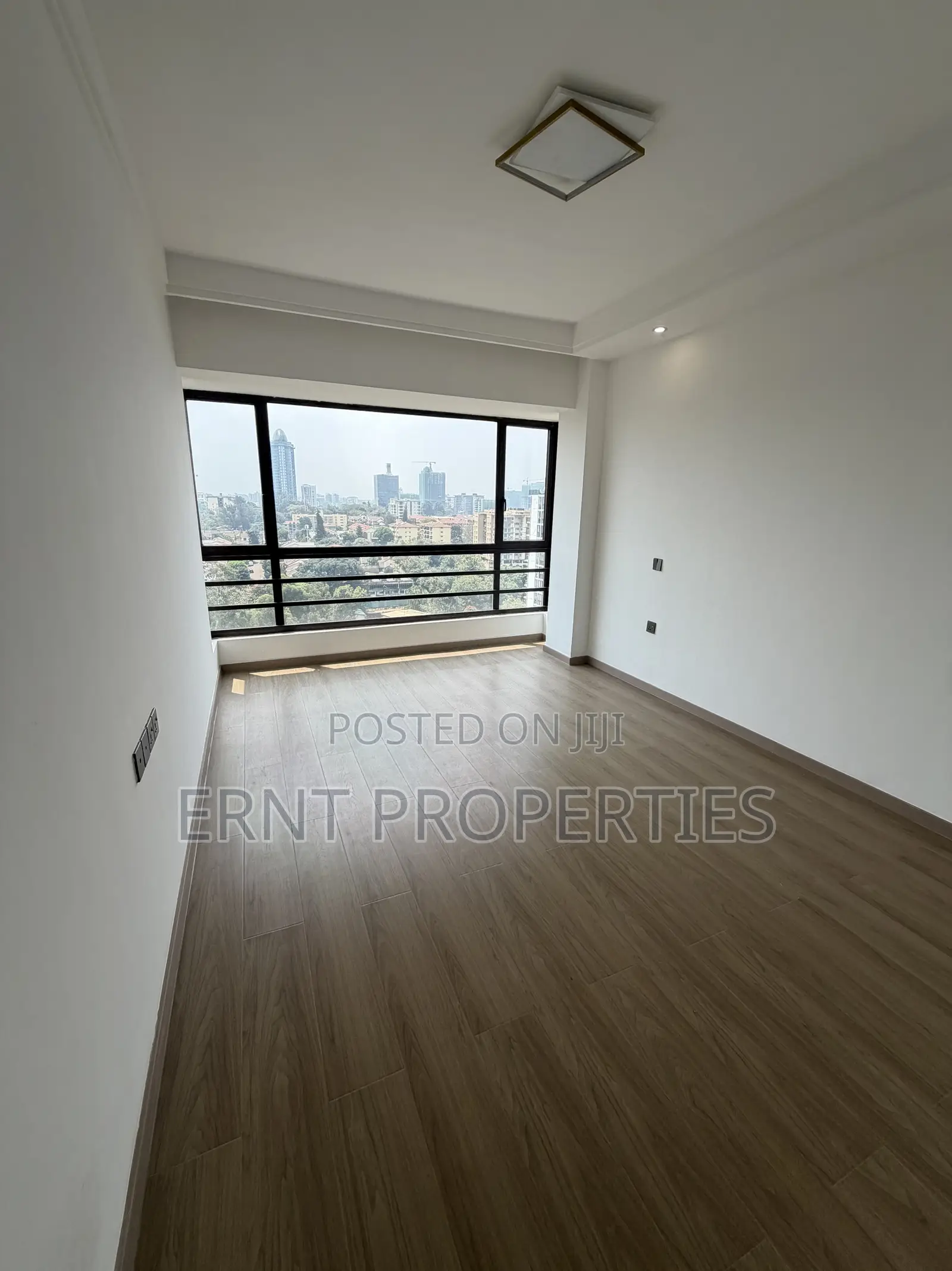 3bdrm Apartment in Riverside Drive for sale