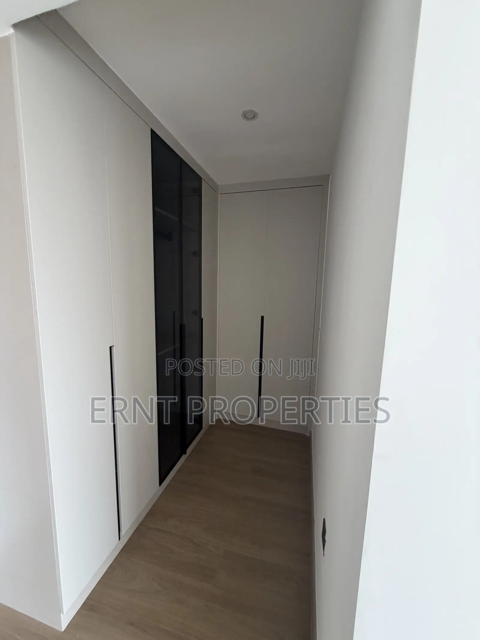3bdrm Apartment in Riverside Drive for sale