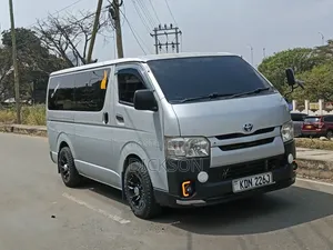 Toyota HiAce 2016 Silver
