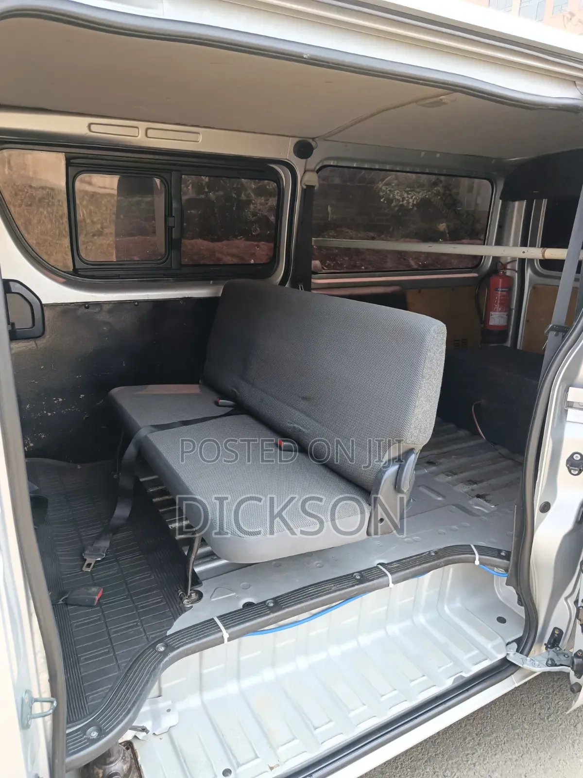 Toyota HiAce 2016 Silver