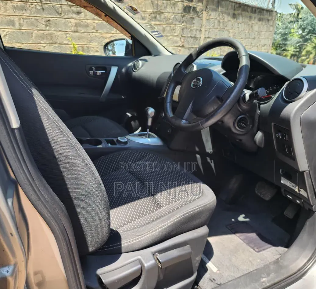 Nissan Dualis 2009 Gold
