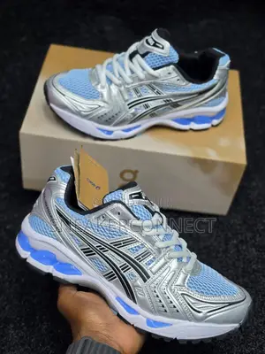 Asics Kyano