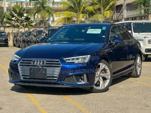 Audi A4 2.0T Premium FWD 2019 Blue