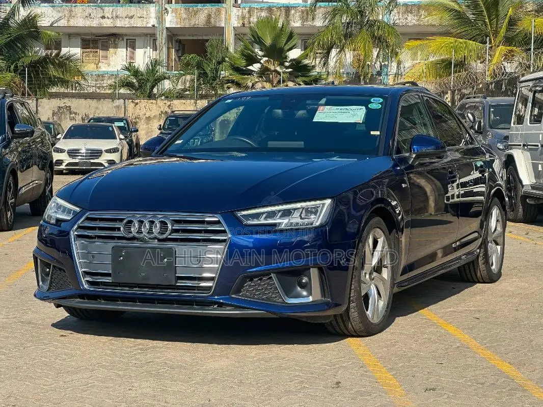 Audi A4 2.0T Premium FWD 2019 Blue