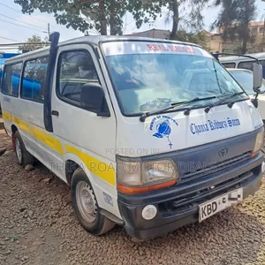 Toyota HiAce 2005