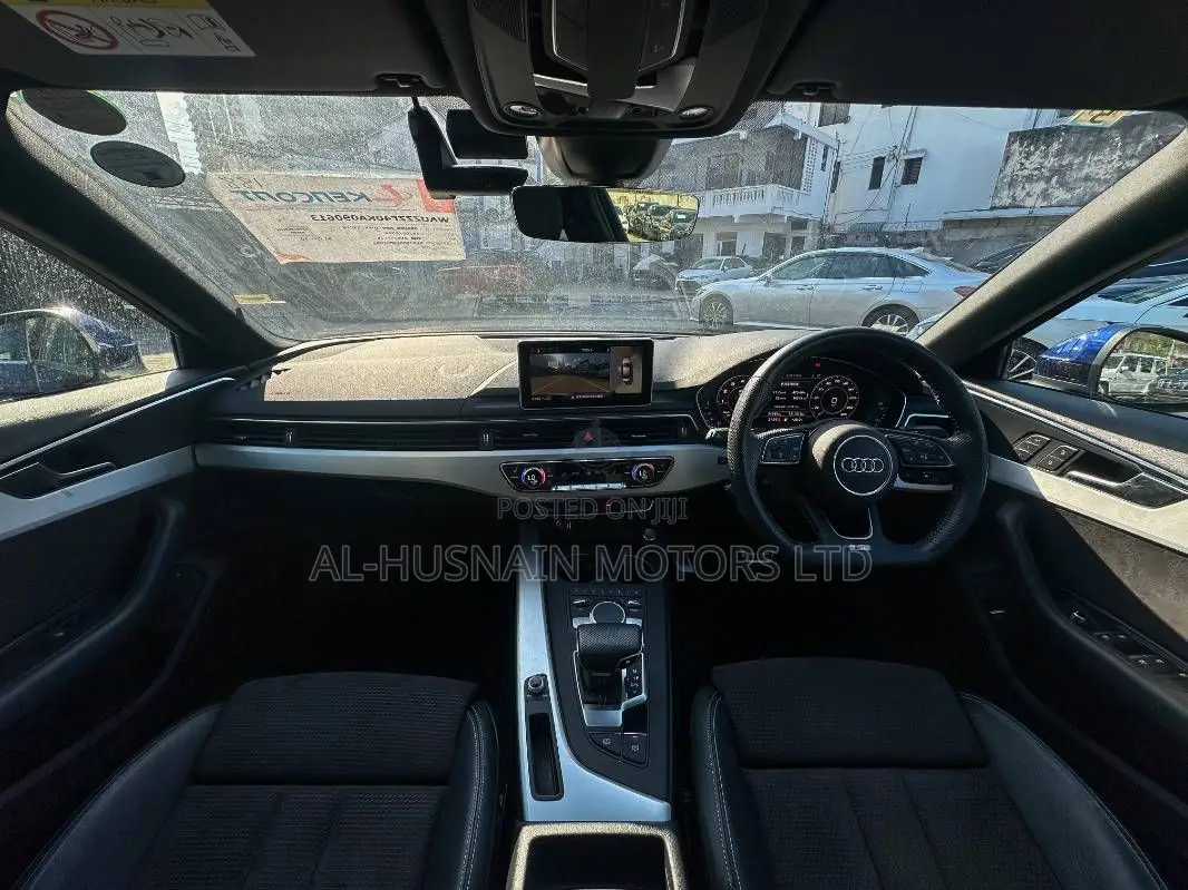 Audi A4 2.0T Premium FWD 2019 Blue