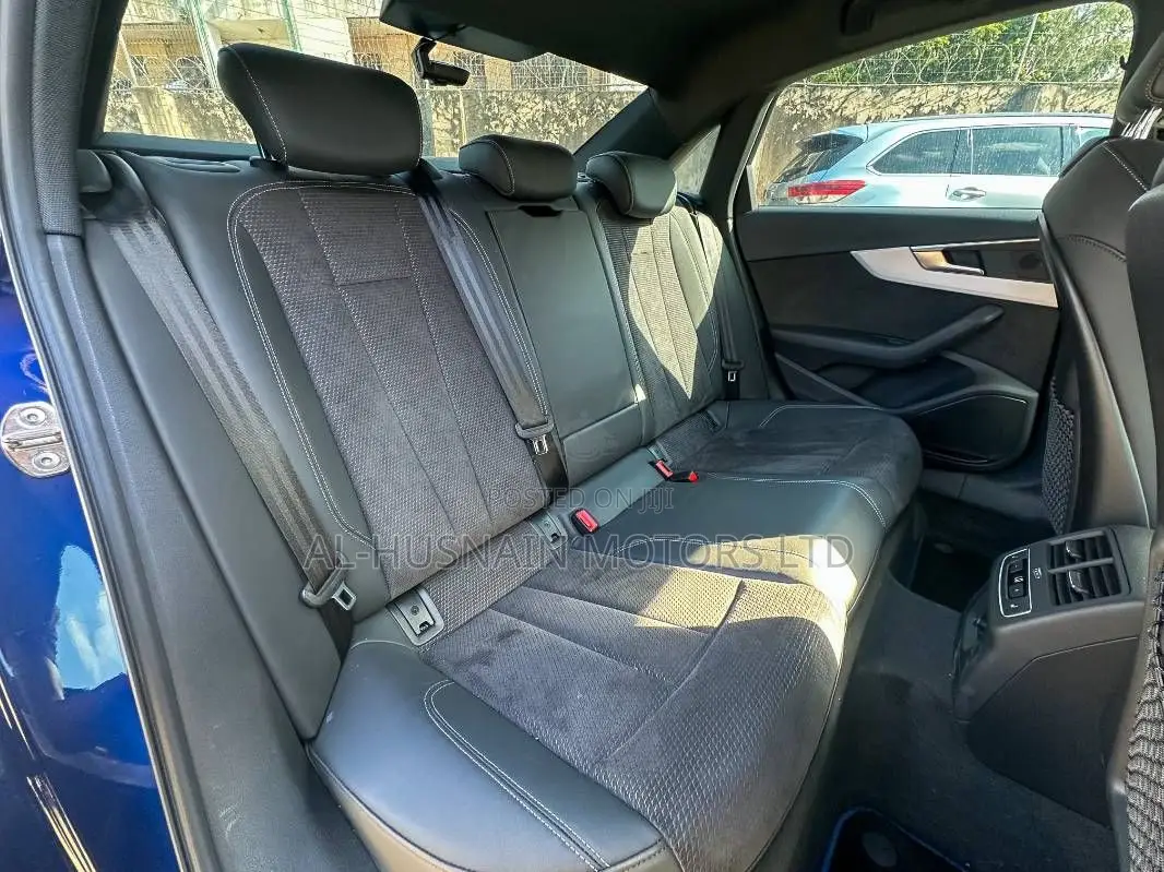 Audi A4 2.0T Premium FWD 2019 Blue