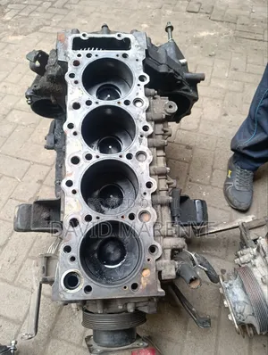 4HK1 Half Engine