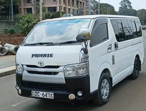 Toyota HiAce 2014 White