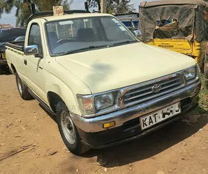 Toyota Hilux 2004