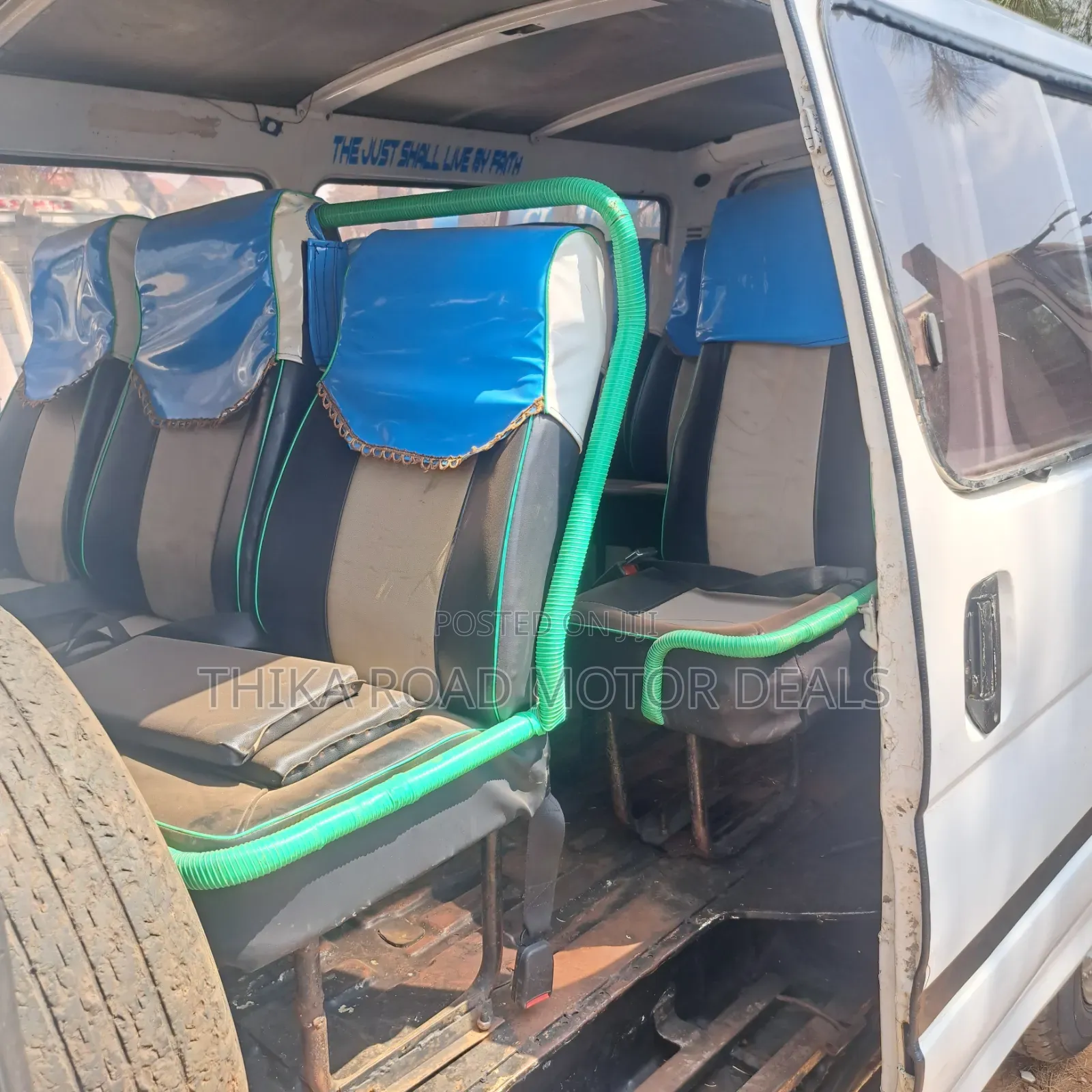 Toyota HiAce 2004 White