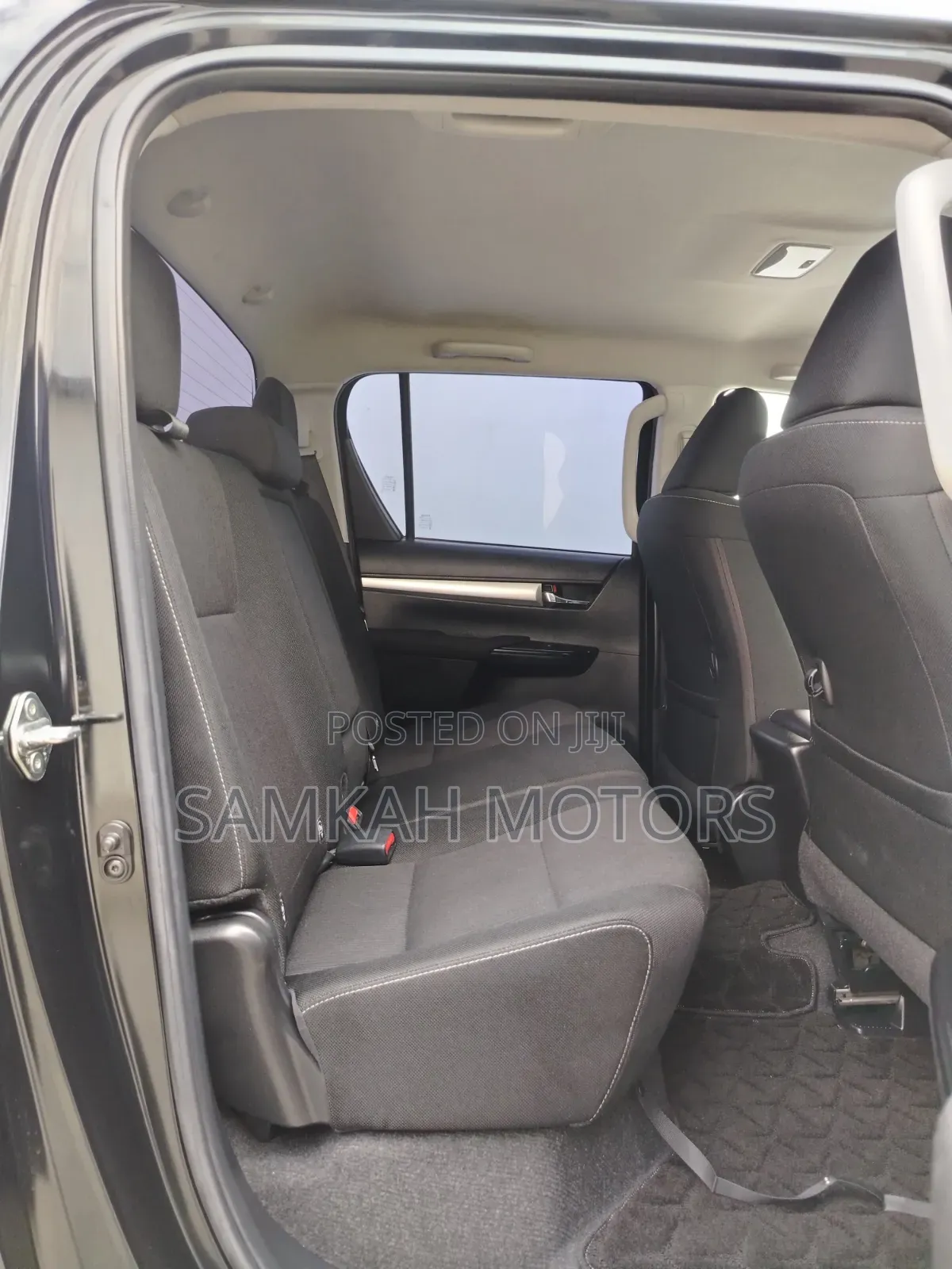 Toyota Hilux 2020 Black