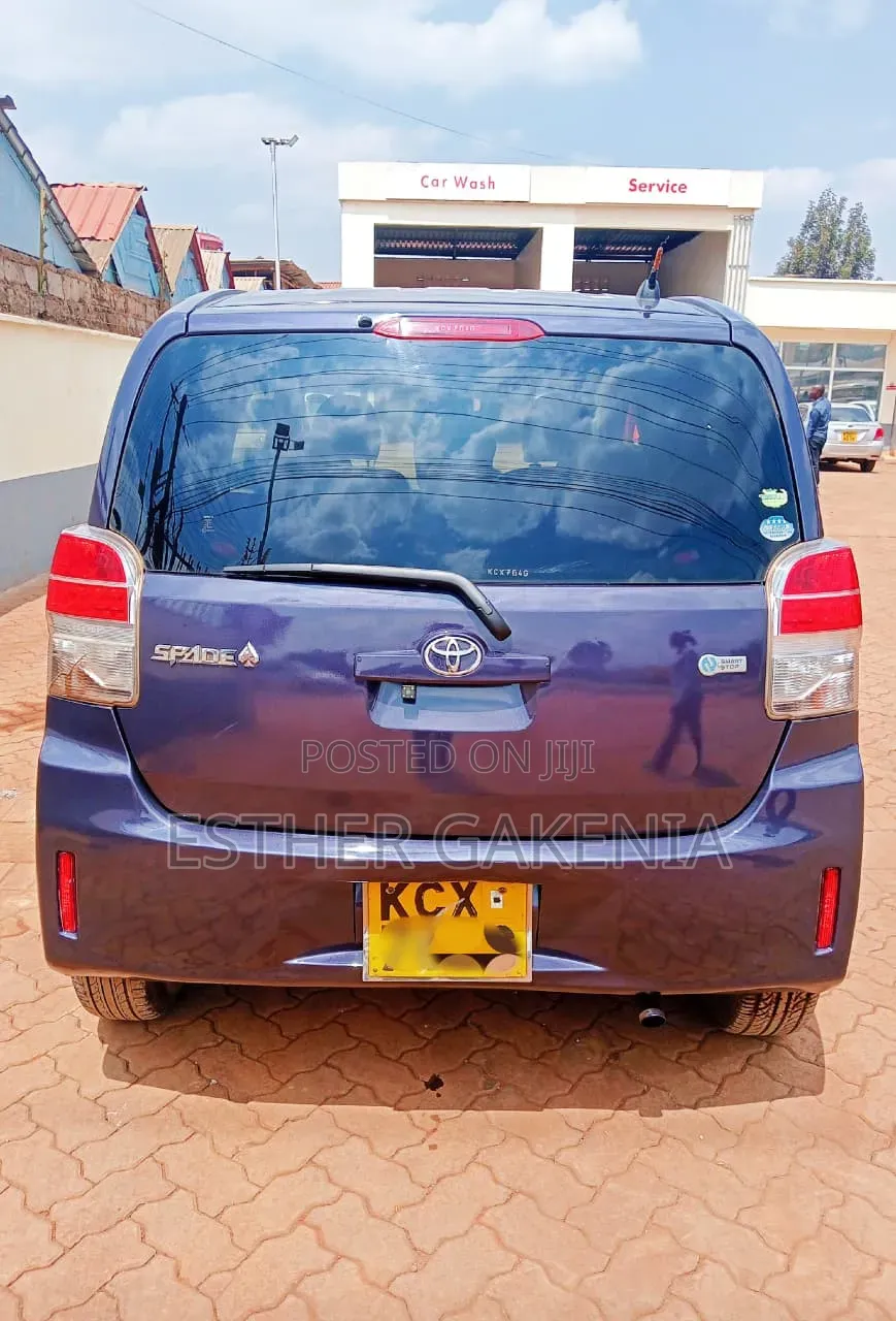 Toyota Spade 2012 Purple