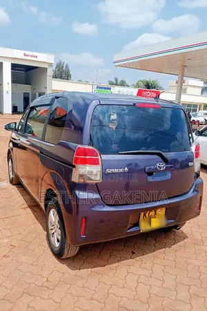 Toyota Spade 2012 Purple