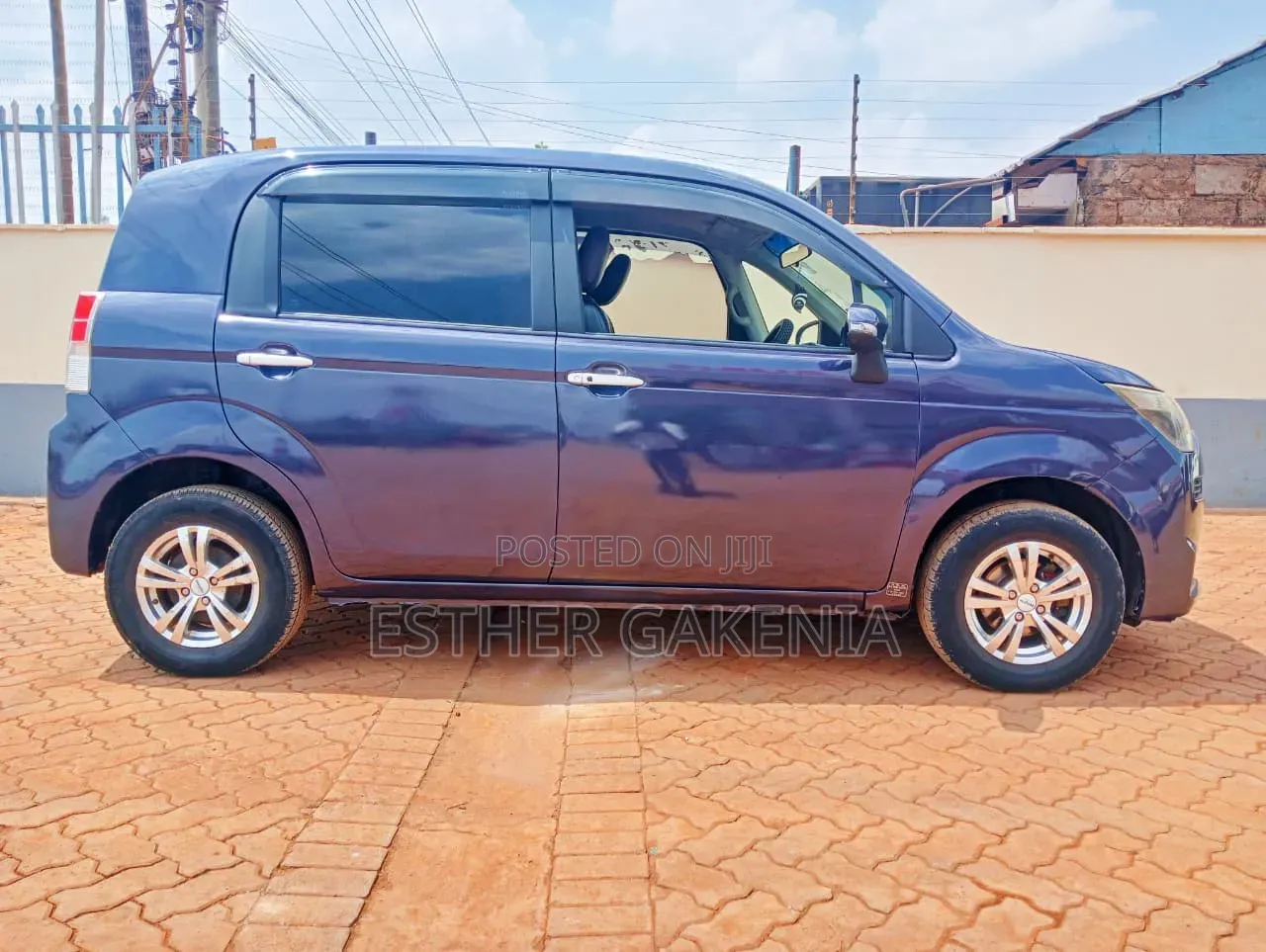 Toyota Spade 2012 Purple