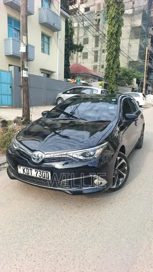 Toyota Auris 2018 Black