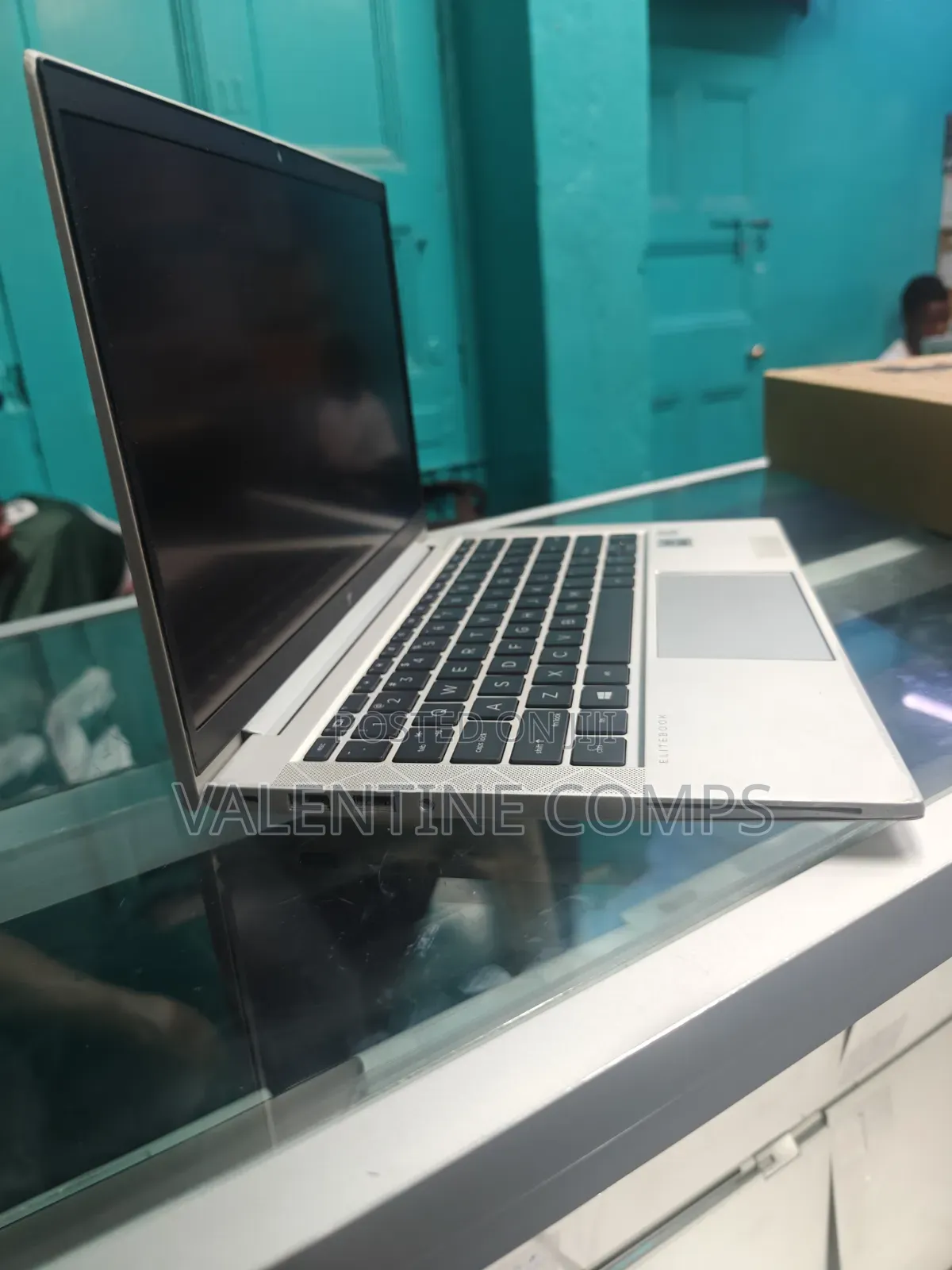 Laptop HP EliteBook 830 G8 16GB Intel Core i7 SSD 256GB