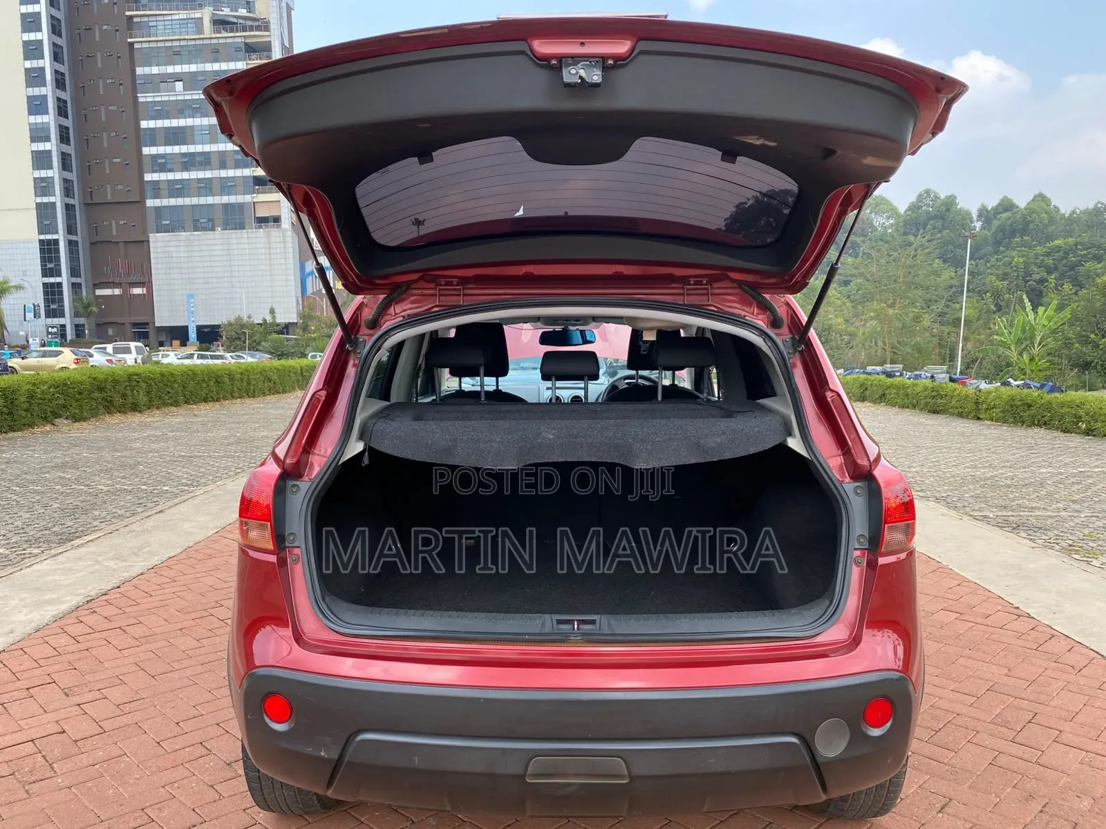 Nissan Dualis 2011 Red