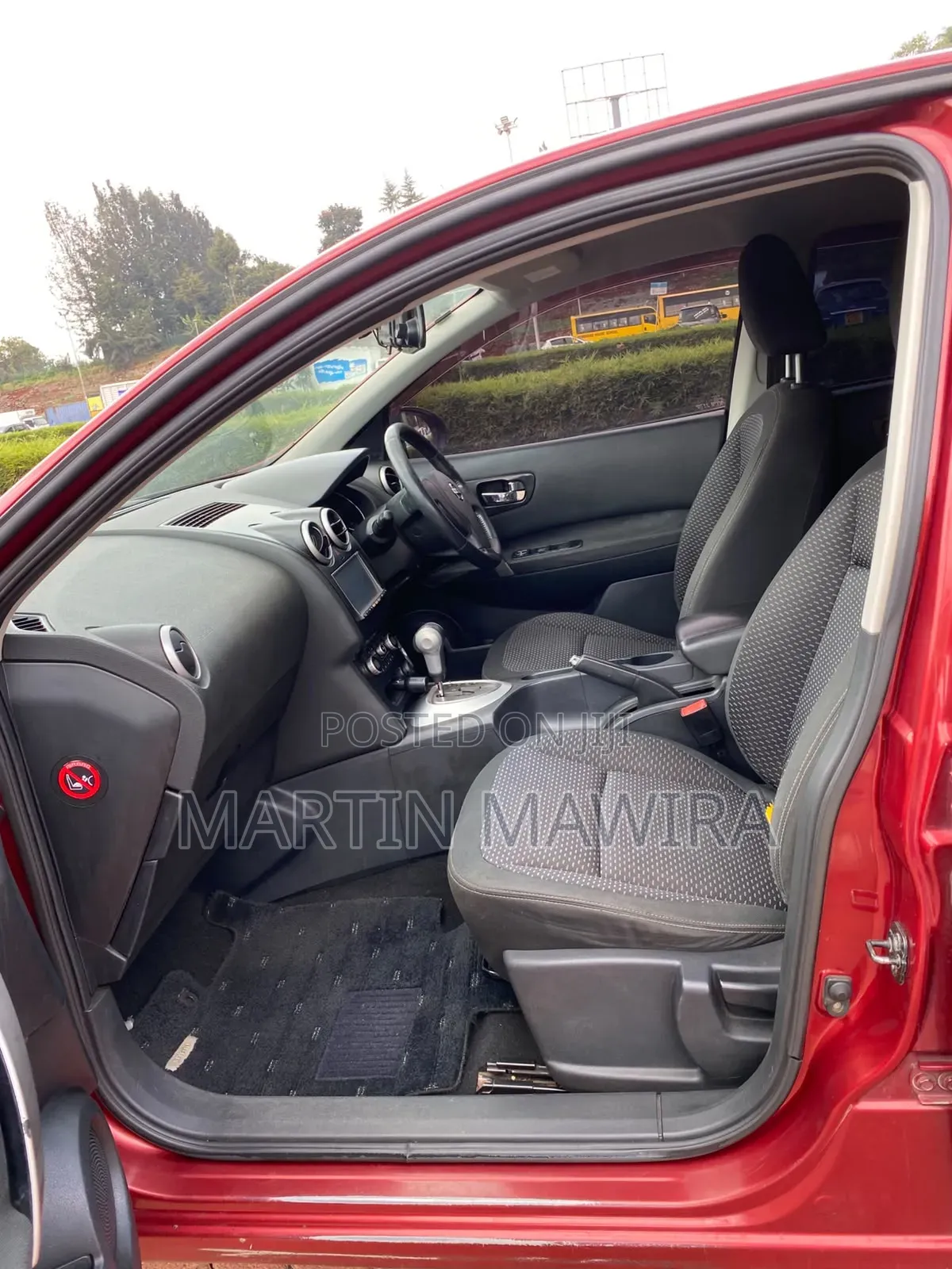 Nissan Dualis 2011 Red