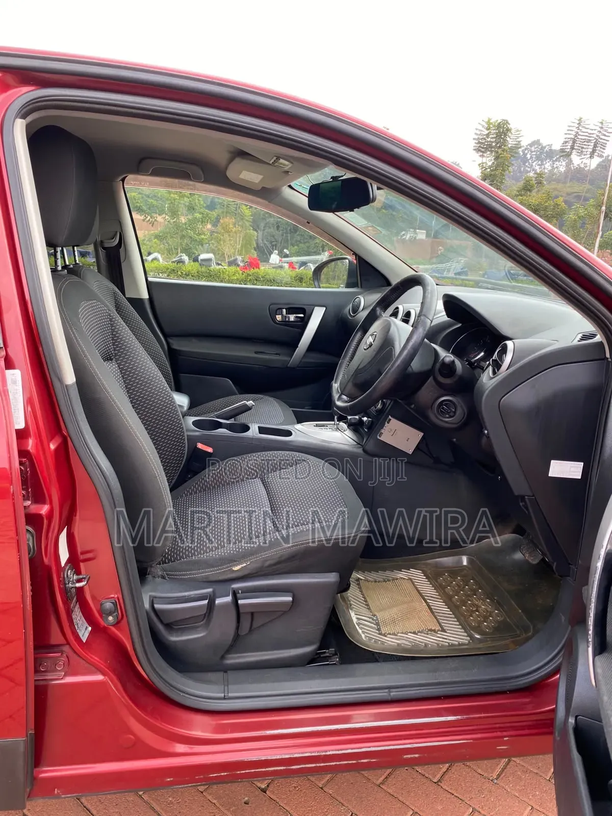Nissan Dualis 2011 Red