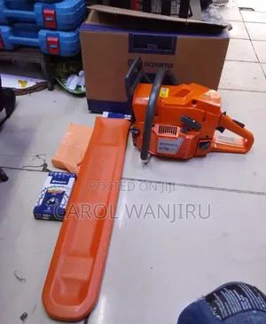 Heavy Duty Huqurvana 272 Powersaw/Husqvarna 272 Powersaw