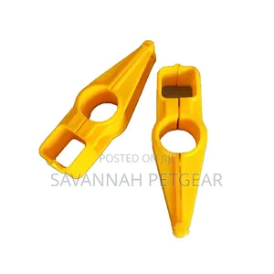 Square Pipe Clamp for Nipple Drinking Line System Suspension Pipe Clip