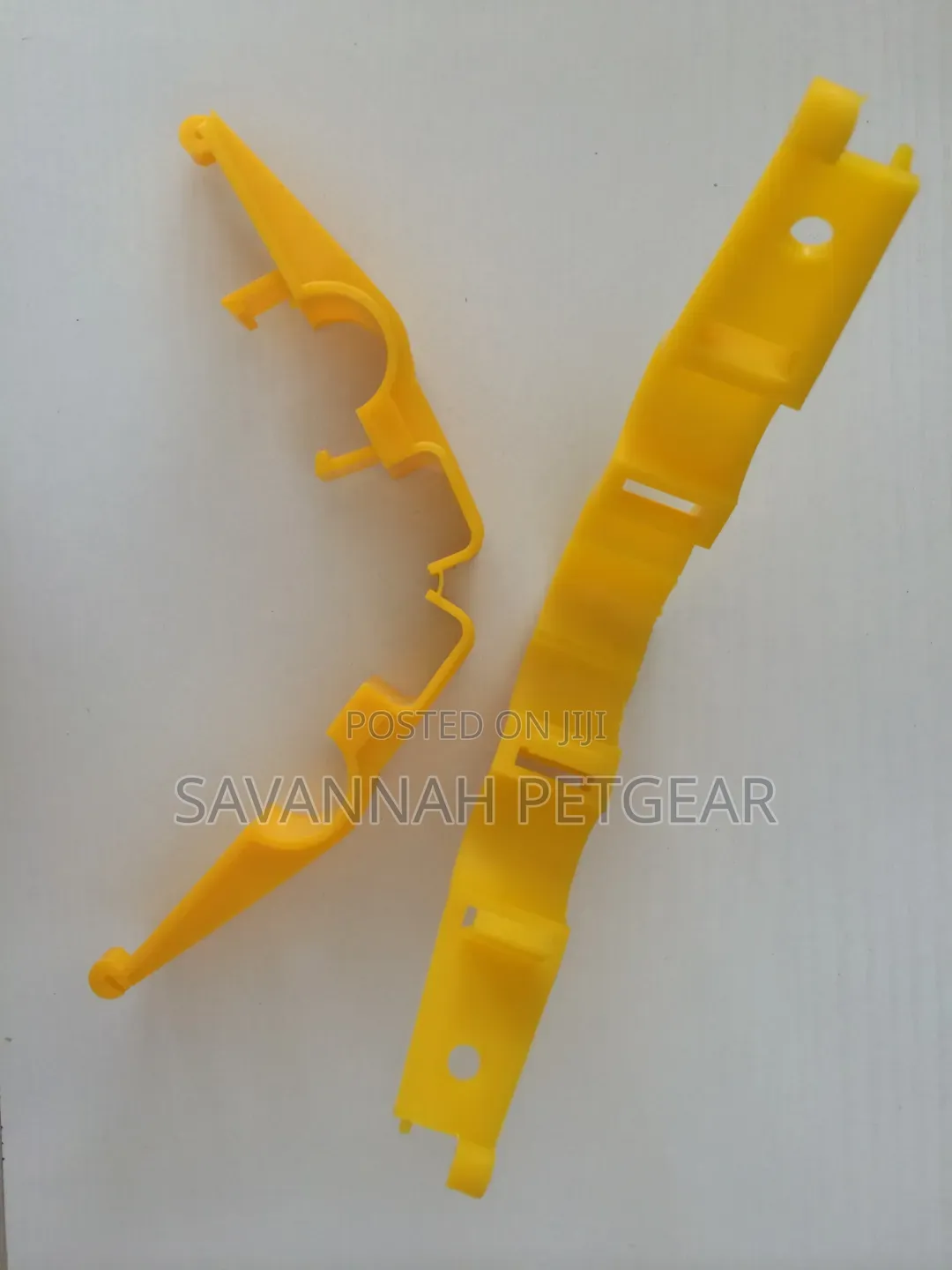 Square Pipe Clamp for Nipple Drinking Line System Suspension Pipe Clip
