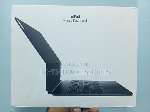 Apple Magic Keyboard for 13" iPad Pro (Black, US English)