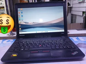 Laptop Lenovo ThinkPad X131e 4GB Intel Celeron HDD 320GB