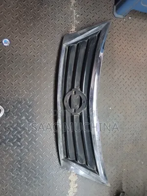 Nissan Teana Grill