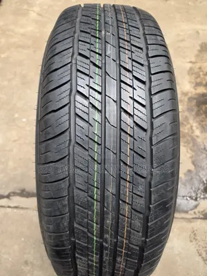 265 /65 R18 Dunlop TIRES (Japan)