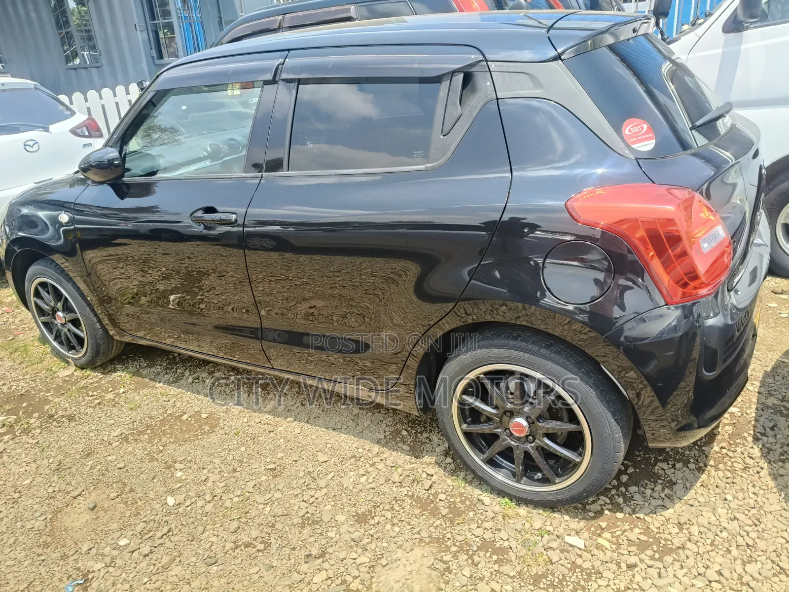 Suzuki Swift 2017 Black