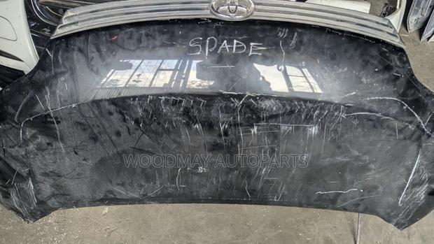 Toyota Spade Bonnet