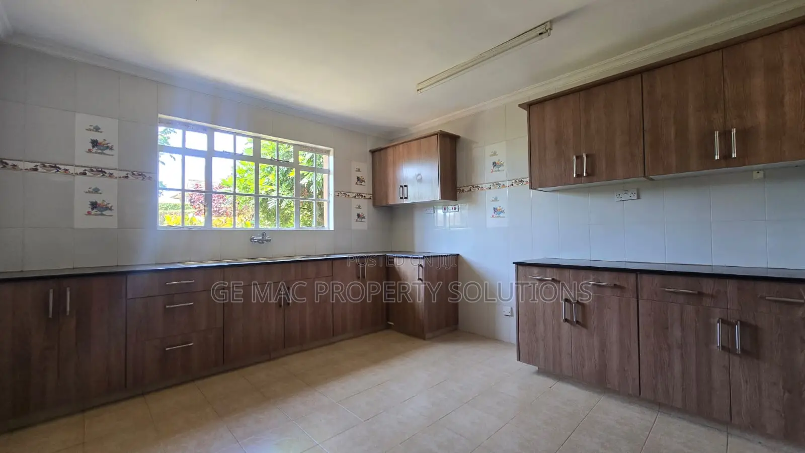 4bdrm House in Runda Paradise, Kiambu CBD for rent