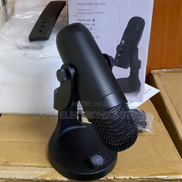 Clean Audio Output Table Microphone With Voice Cancellation