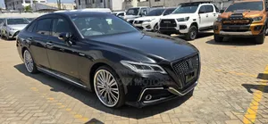 Toyota Crown 2020 Black